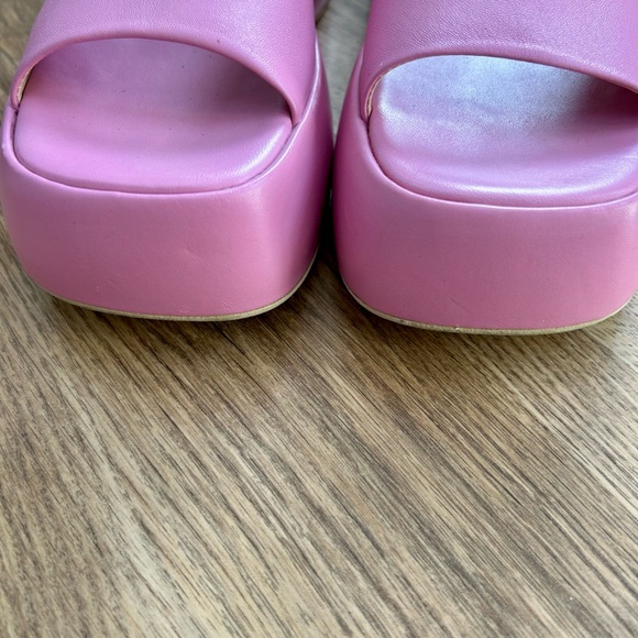 Maguire Vibrant Pink Mules - Picture 3 of 9